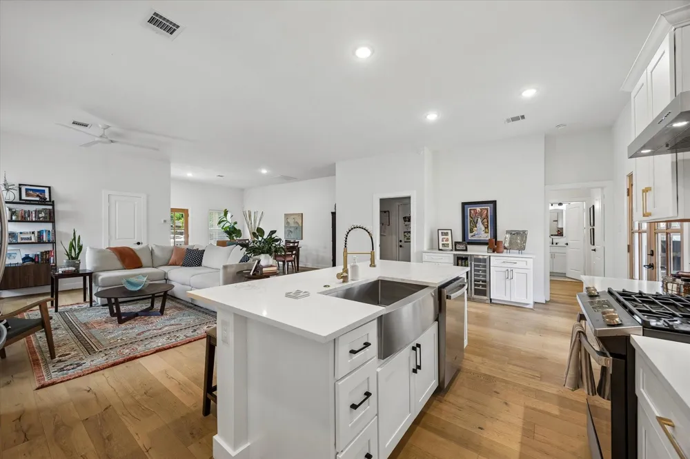 917 Moody Street Houston, TX 77009