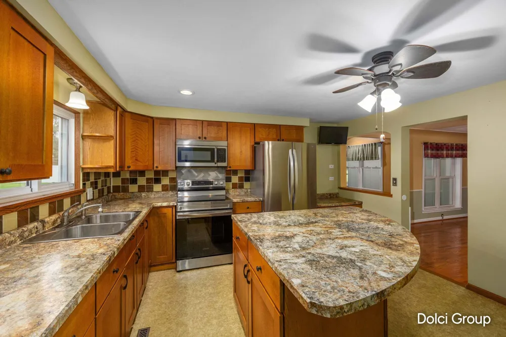 1213 Hayes Street Marne, MI 49435