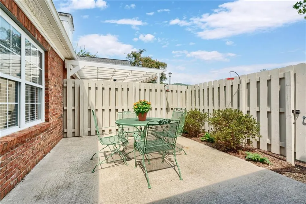 606 Somerton Place Cumming, GA 30040