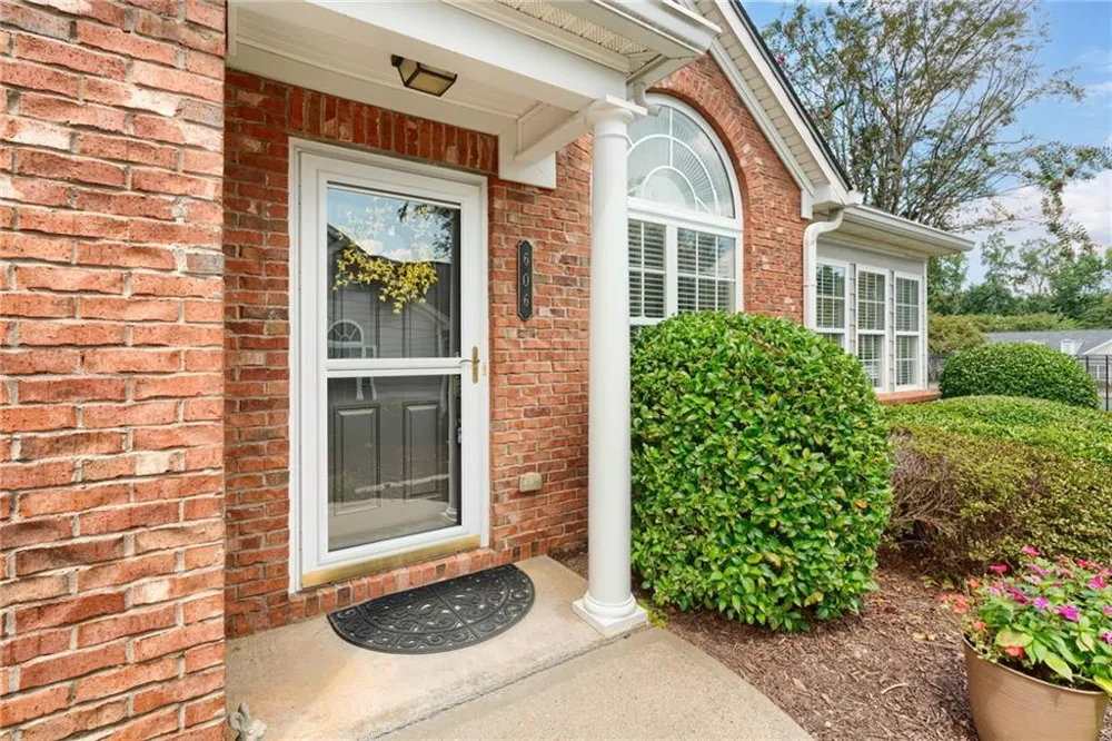 606 Somerton Place Cumming, GA 30040