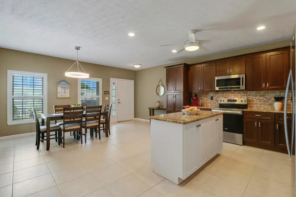 2129 SE Wild Meadow Circle Port St. Lucie, FL 34952