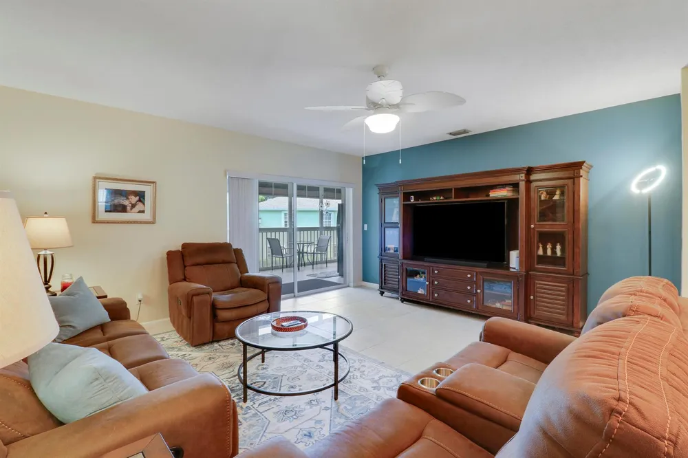 2129 SE Wild Meadow Circle Port St. Lucie, FL 34952