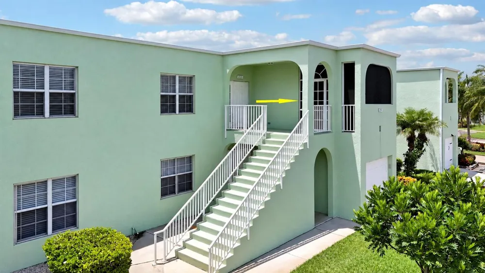 2129 SE Wild Meadow Circle Port St. Lucie, FL 34952