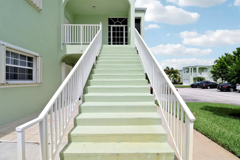 2129 SE Wild Meadow Circle Port St. Lucie, FL 34952
