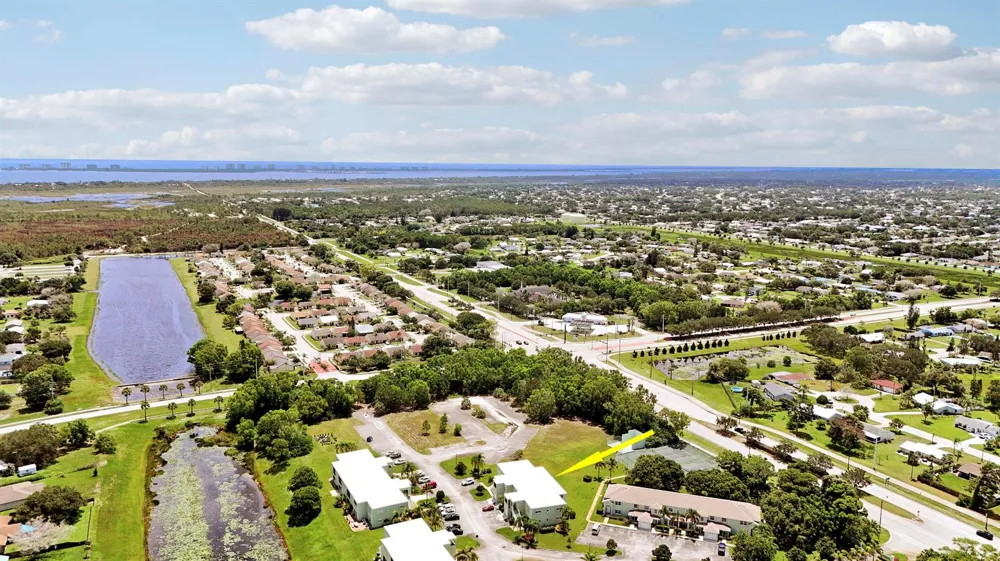 2129 SE Wild Meadow Circle Port St. Lucie, FL 34952
