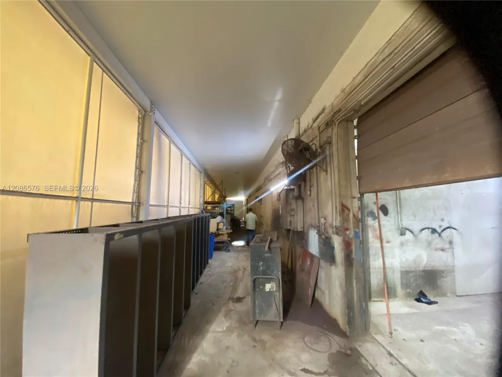 340 SW 21st Ter Fort Lauderdale, FL 33312