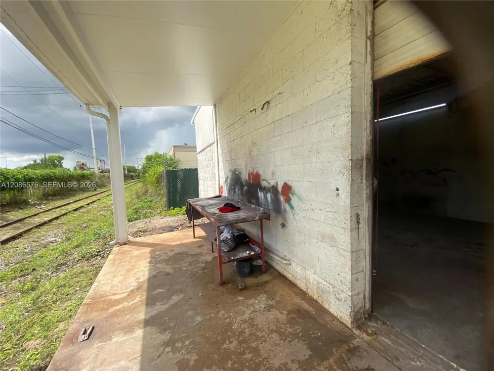 340 SW 21st Ter Fort Lauderdale, FL 33312