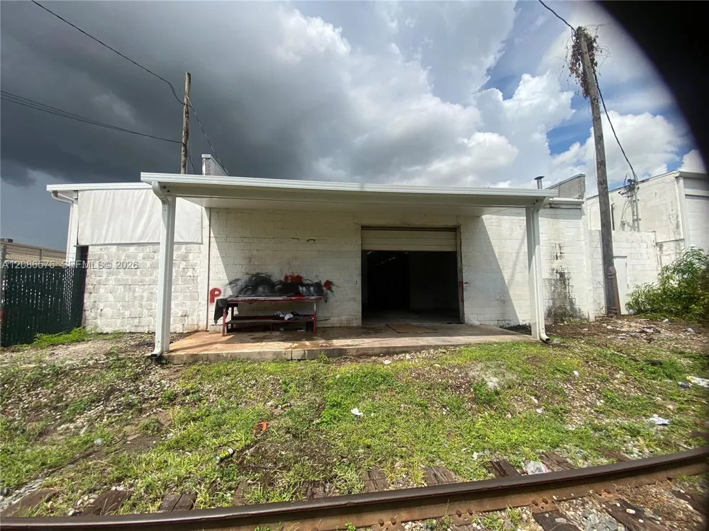 340 SW 21st Ter Fort Lauderdale, FL 33312