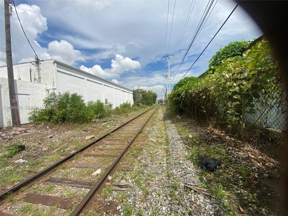 340 SW 21st Ter Fort Lauderdale, FL 33312