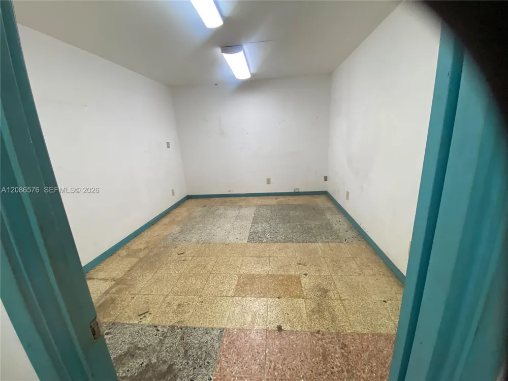 340 SW 21st Ter Fort Lauderdale, FL 33312