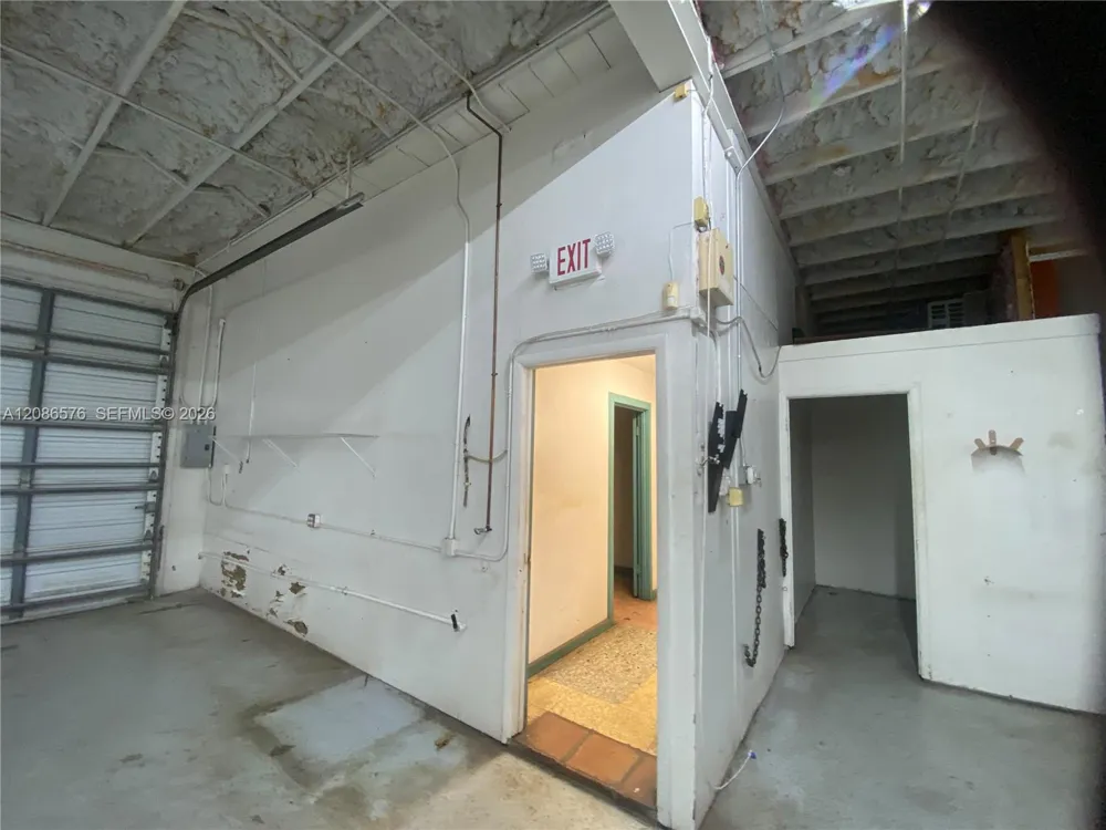 340 SW 21st Ter Fort Lauderdale, FL 33312