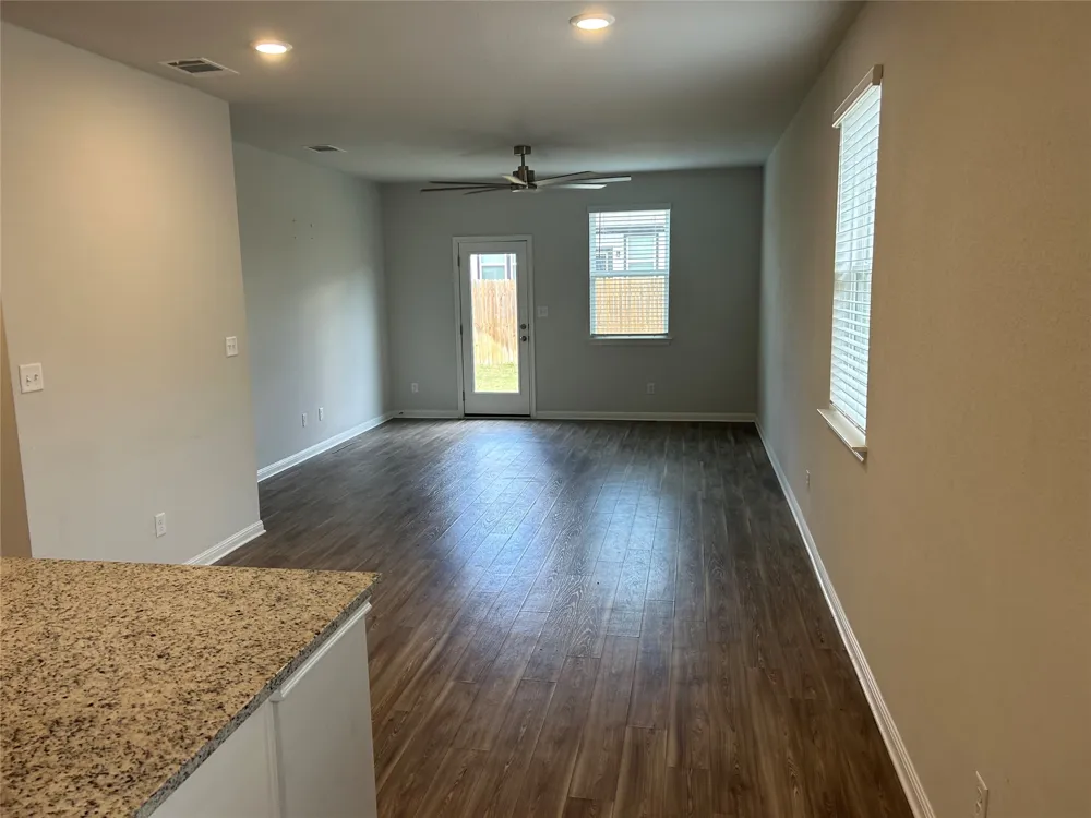 118 Two Bits Lane Elgin, TX 78621