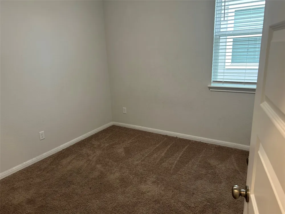 118 Two Bits Lane Elgin, TX 78621