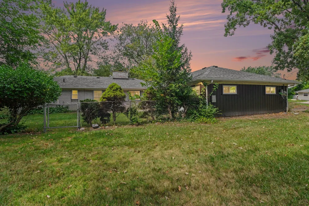 24650 Lathrup Boulevard Southfield, MI 48075