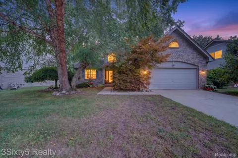 19149 Red Oak Lane