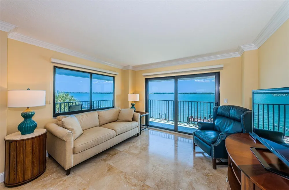 240 SAND KEY ESTATES DRIVE #222 Clearwater, FL 33767