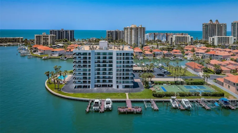 240 SAND KEY ESTATES DRIVE #222 Clearwater, FL 33767