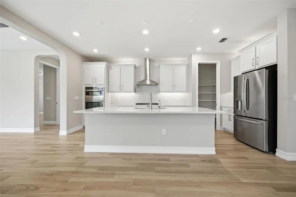 4567 TIVOLI DRIVE Wesley Chapel, FL 33543