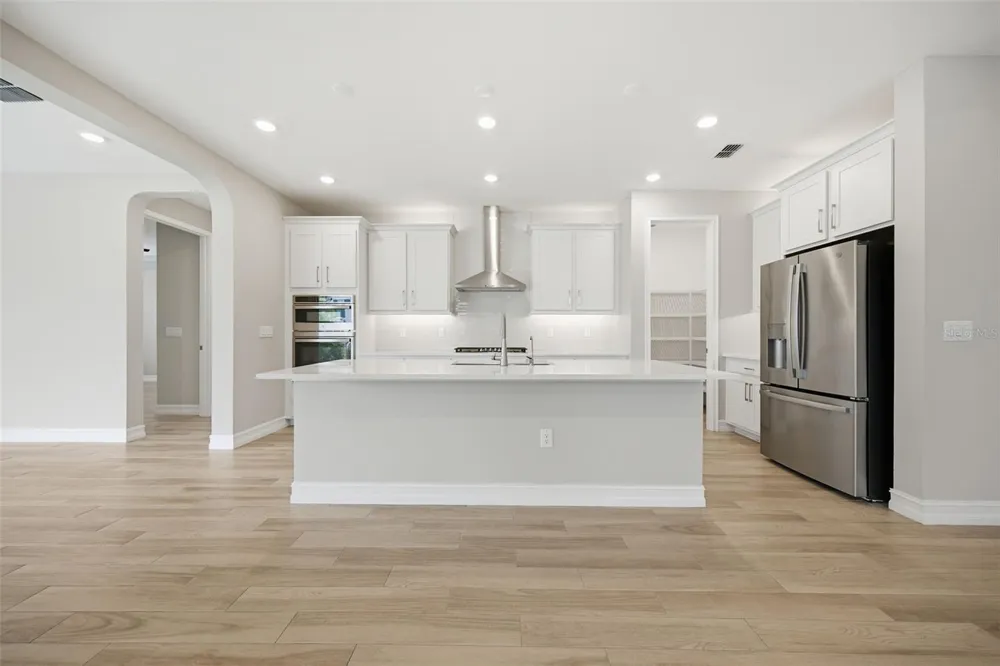 4567 TIVOLI DRIVE Wesley Chapel, FL 33543
