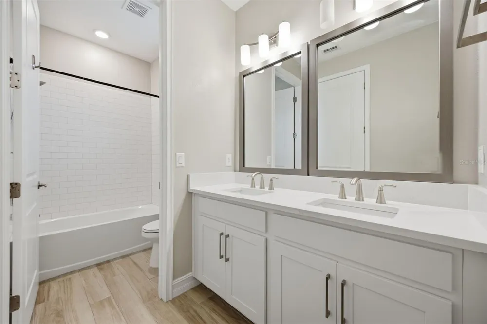 4567 TIVOLI DRIVE Wesley Chapel, FL 33543