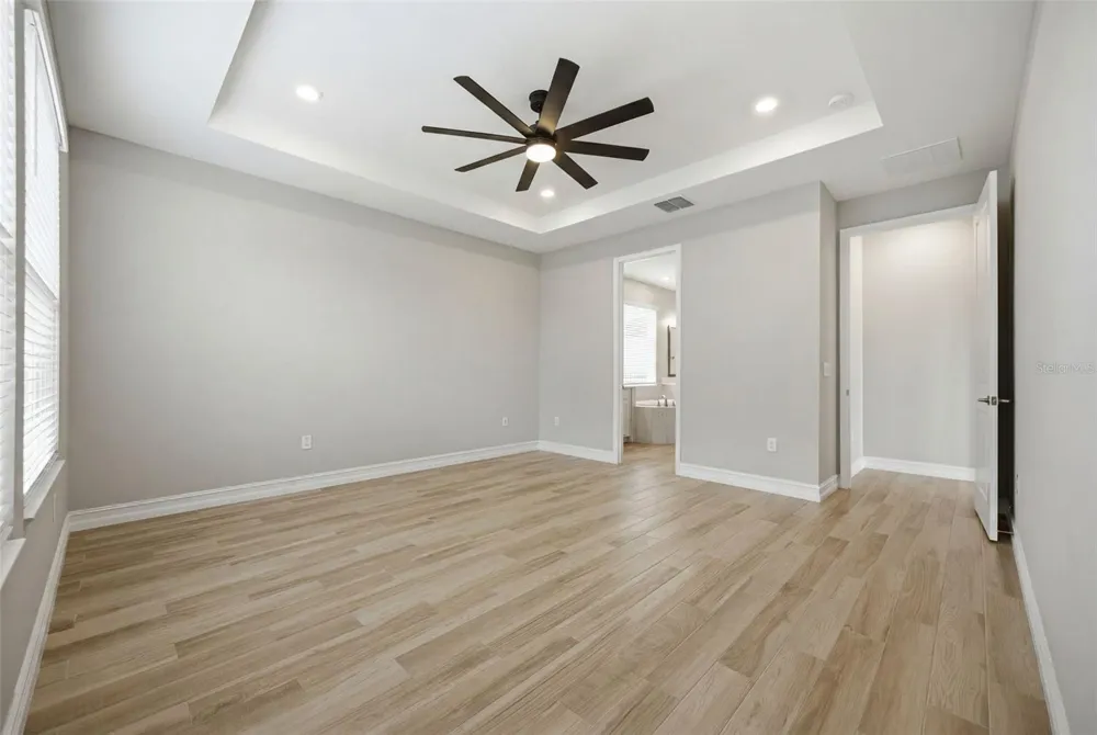 4567 TIVOLI DRIVE Wesley Chapel, FL 33543