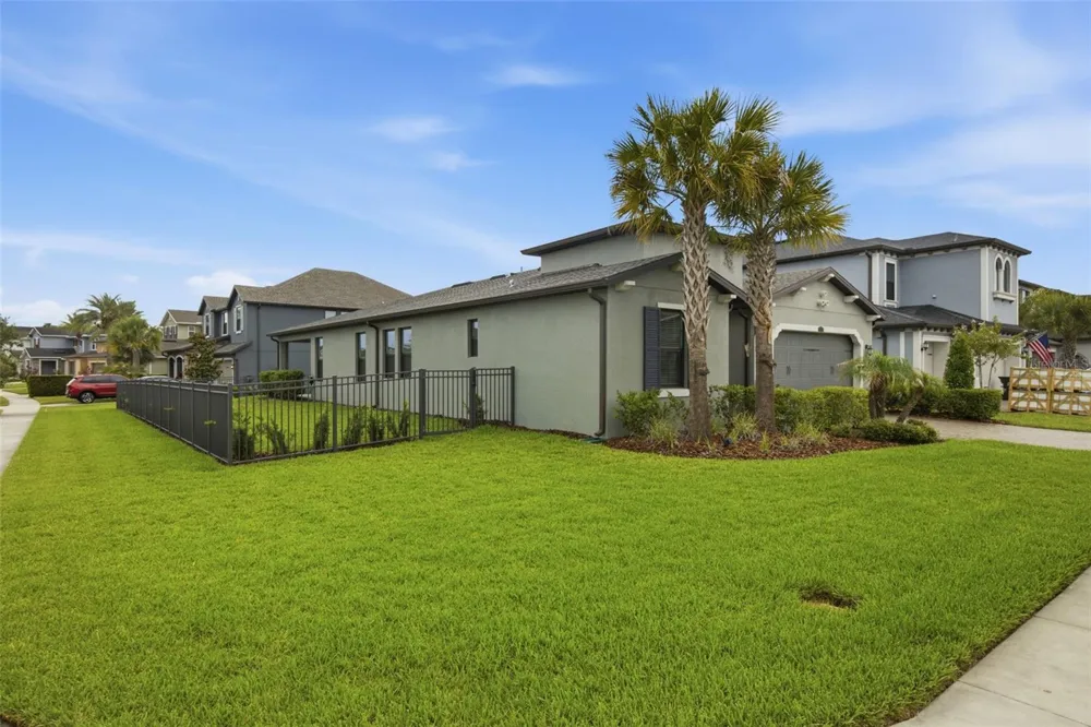 4567 TIVOLI DRIVE Wesley Chapel, FL 33543
