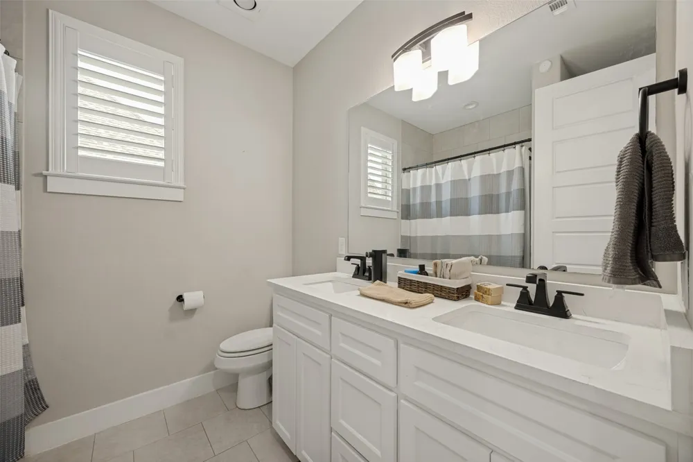 1105 Ranch Drive Bonham, TX 75418