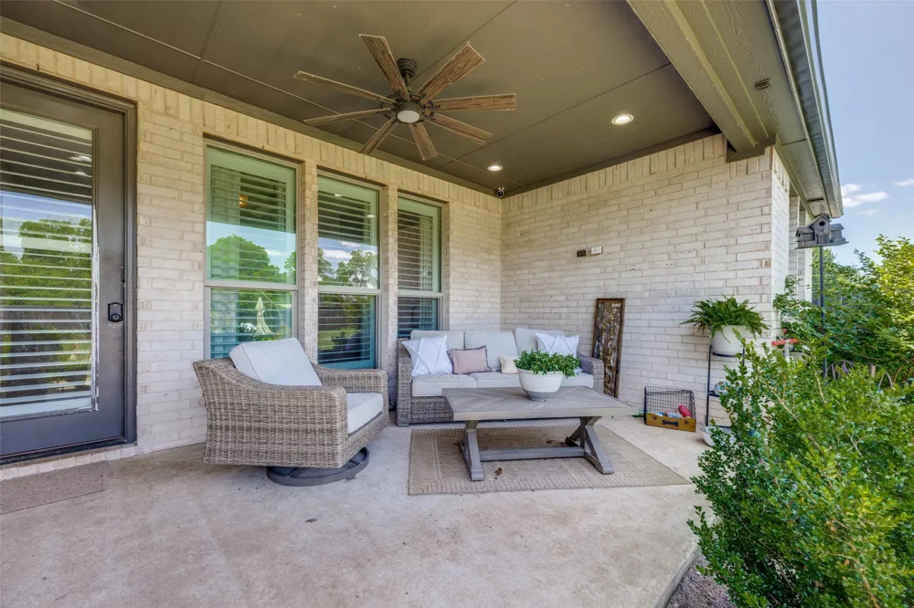 1105 Ranch Drive Bonham, TX 75418