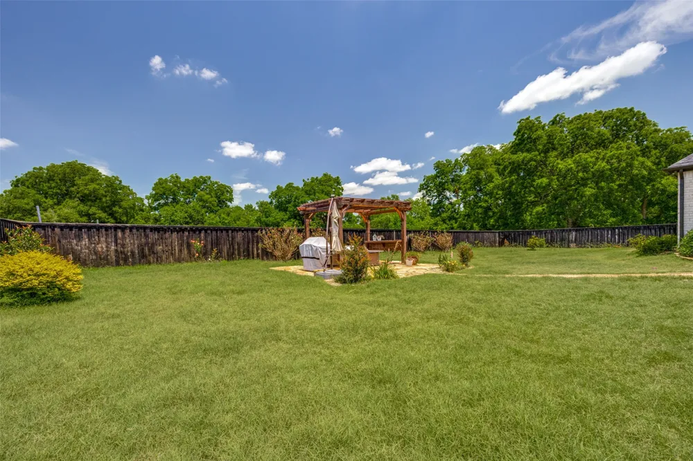 1105 Ranch Drive Bonham, TX 75418