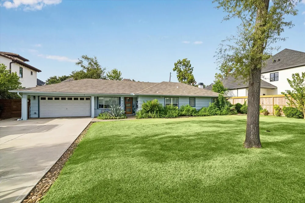 7922 Westwood Drive Houston, TX 77055