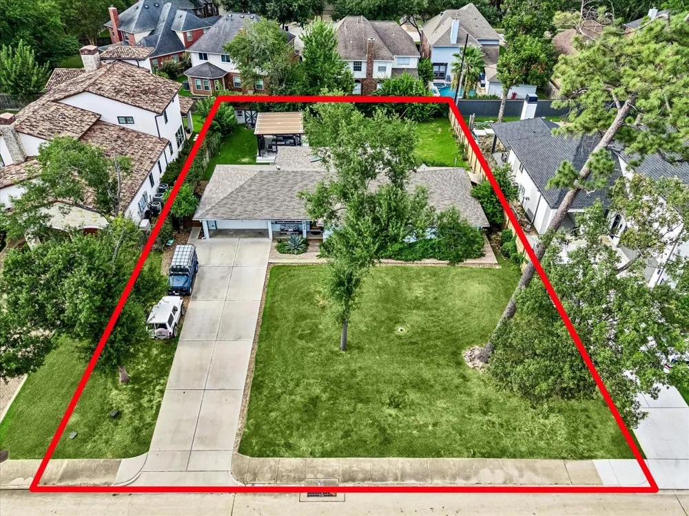 7922 Westwood Drive Houston, TX 77055