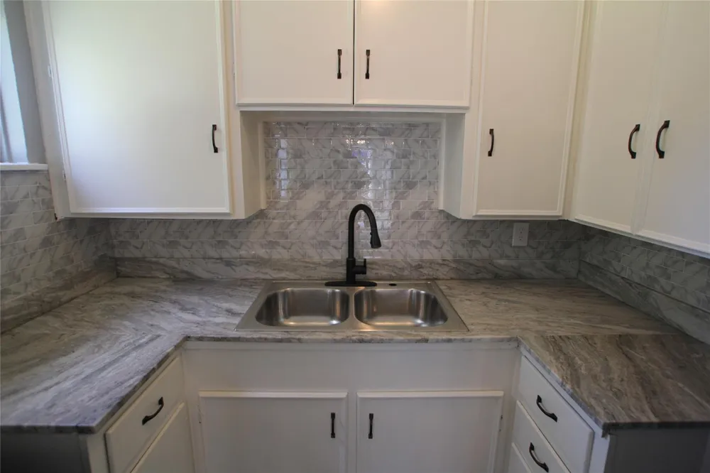 1207 Trimm Avenue Pasadena, TX 77502