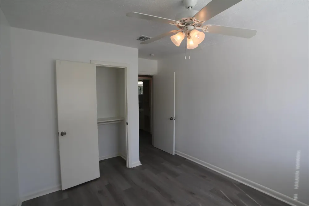 1207 Trimm Avenue Pasadena, TX 77502