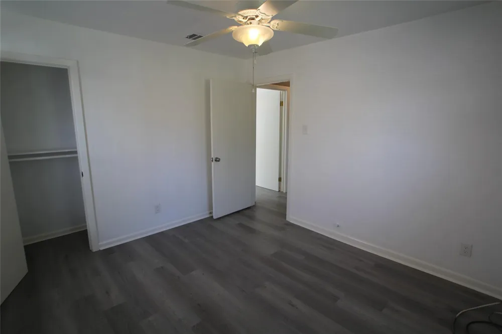 1207 Trimm Avenue Pasadena, TX 77502