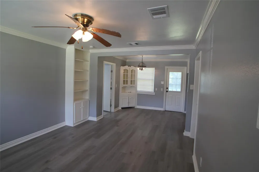 1207 Trimm Avenue Pasadena, TX 77502
