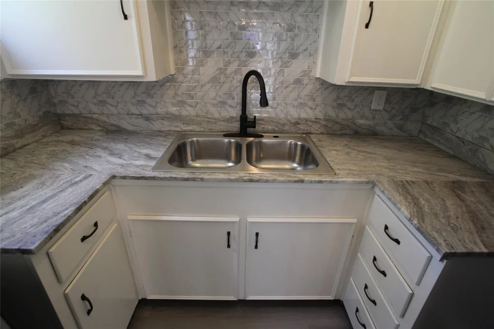 1207 Trimm Avenue Pasadena, TX 77502