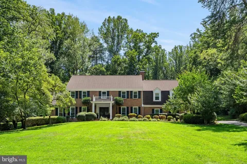 7821 OLD DOMINION DRIVE