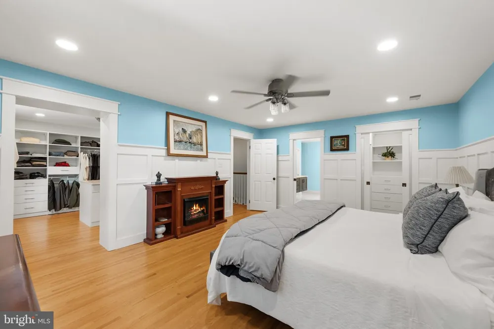 7821 OLD DOMINION DRIVE Mclean, VA 22102