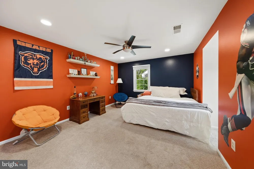 7821 OLD DOMINION DRIVE Mclean, VA 22102