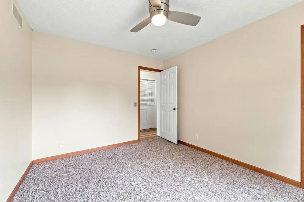 54241 Ridgeview Circle Paw Paw, MI 49079