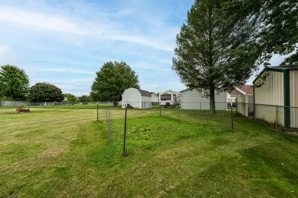 54241 Ridgeview Circle Paw Paw, MI 49079