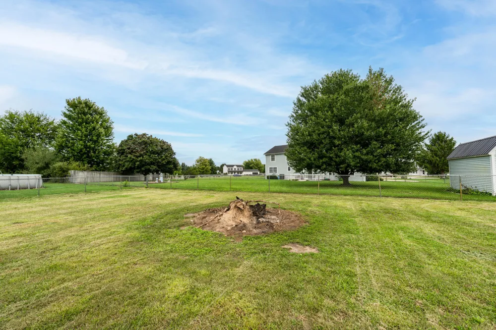 54241 Ridgeview Circle Paw Paw, MI 49079