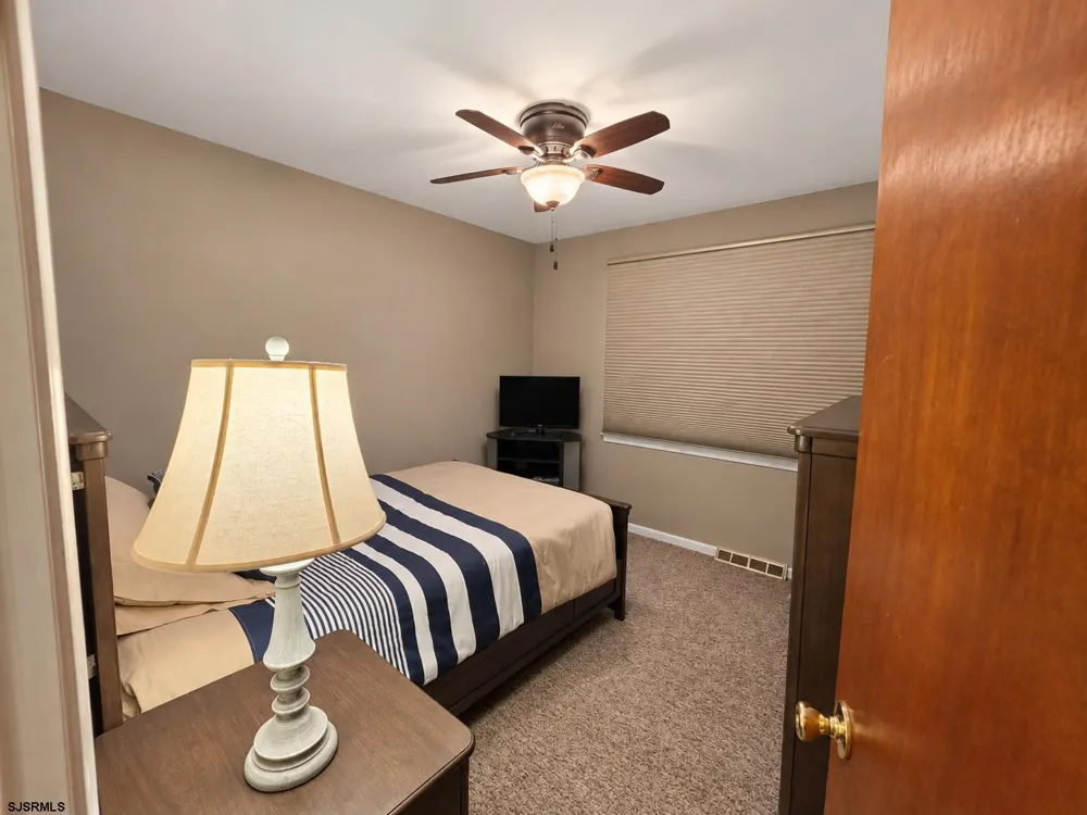 4 Canterbury Street Egg Harbor Township, NJ 08234