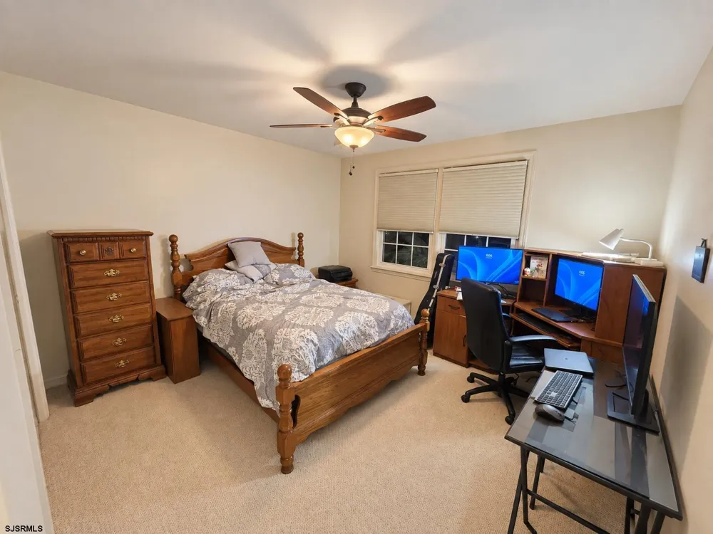 4 Canterbury Street Egg Harbor Township, NJ 08234