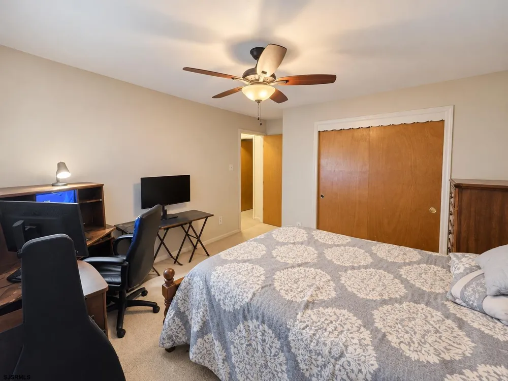 4 Canterbury Street Egg Harbor Township, NJ 08234