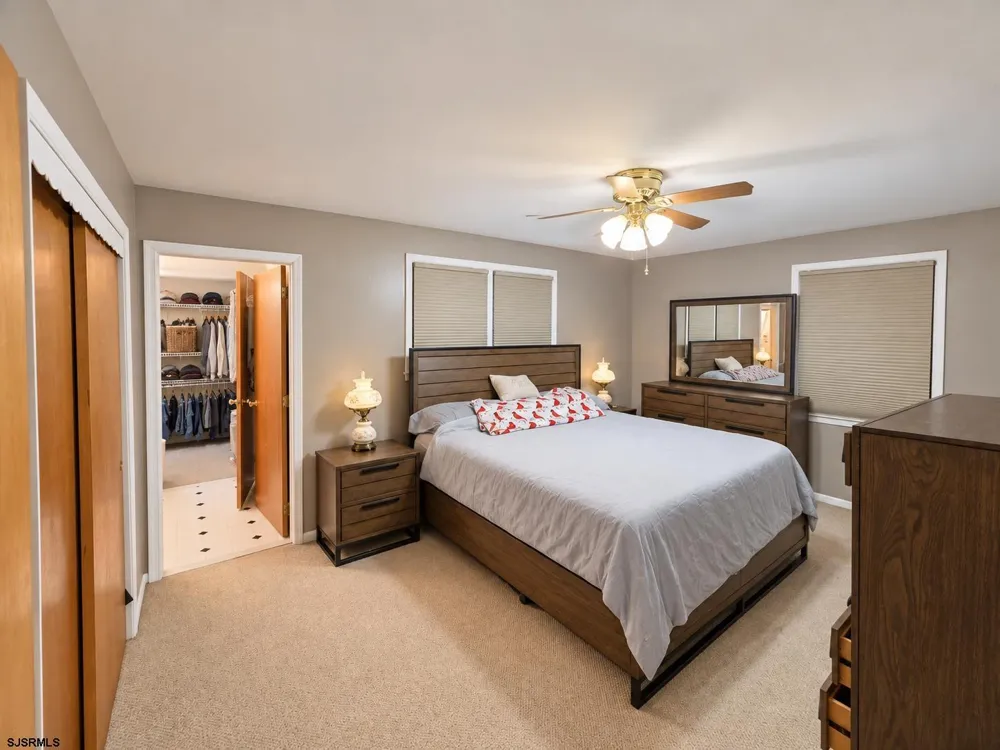 4 Canterbury Street Egg Harbor Township, NJ 08234