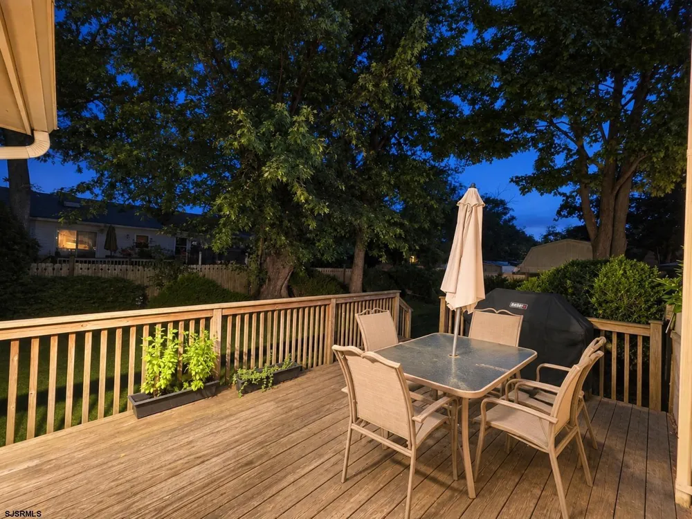 4 Canterbury Street Egg Harbor Township, NJ 08234