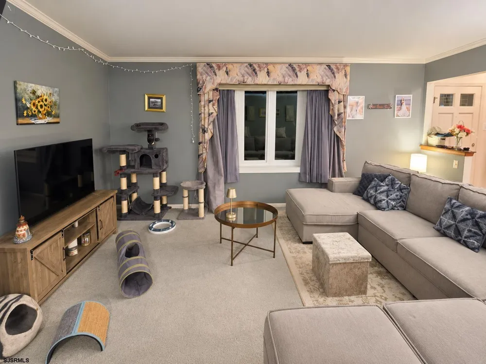 4 Canterbury Street Egg Harbor Township, NJ 08234