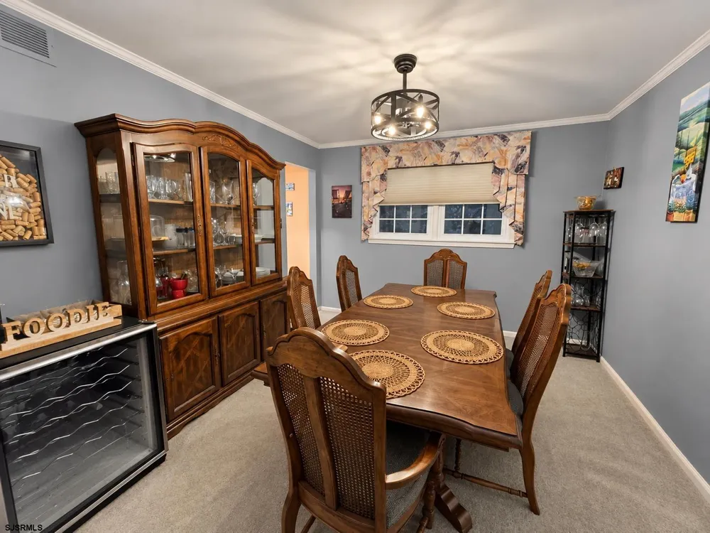 4 Canterbury Street Egg Harbor Township, NJ 08234