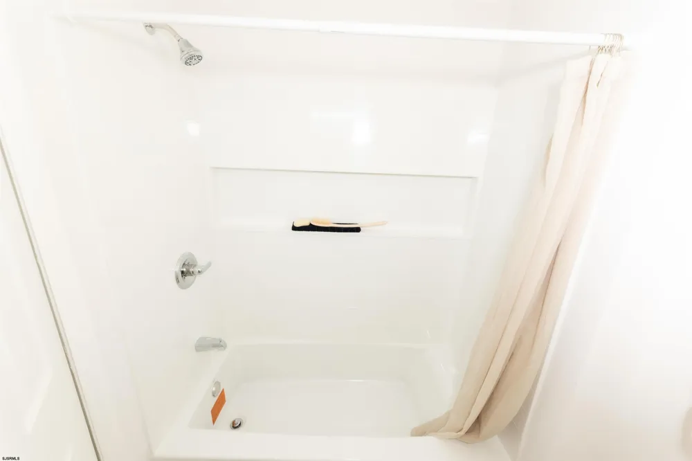34 Trotters Ln Galloway Township, NJ 08205